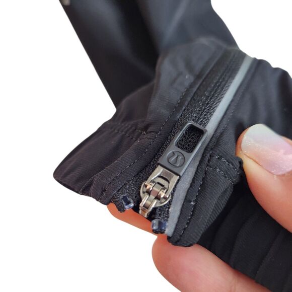 LULULEMON Pants Mens XL Black Surge Jogger Zipper Running Pockets Tapered - Picture 8 of 13